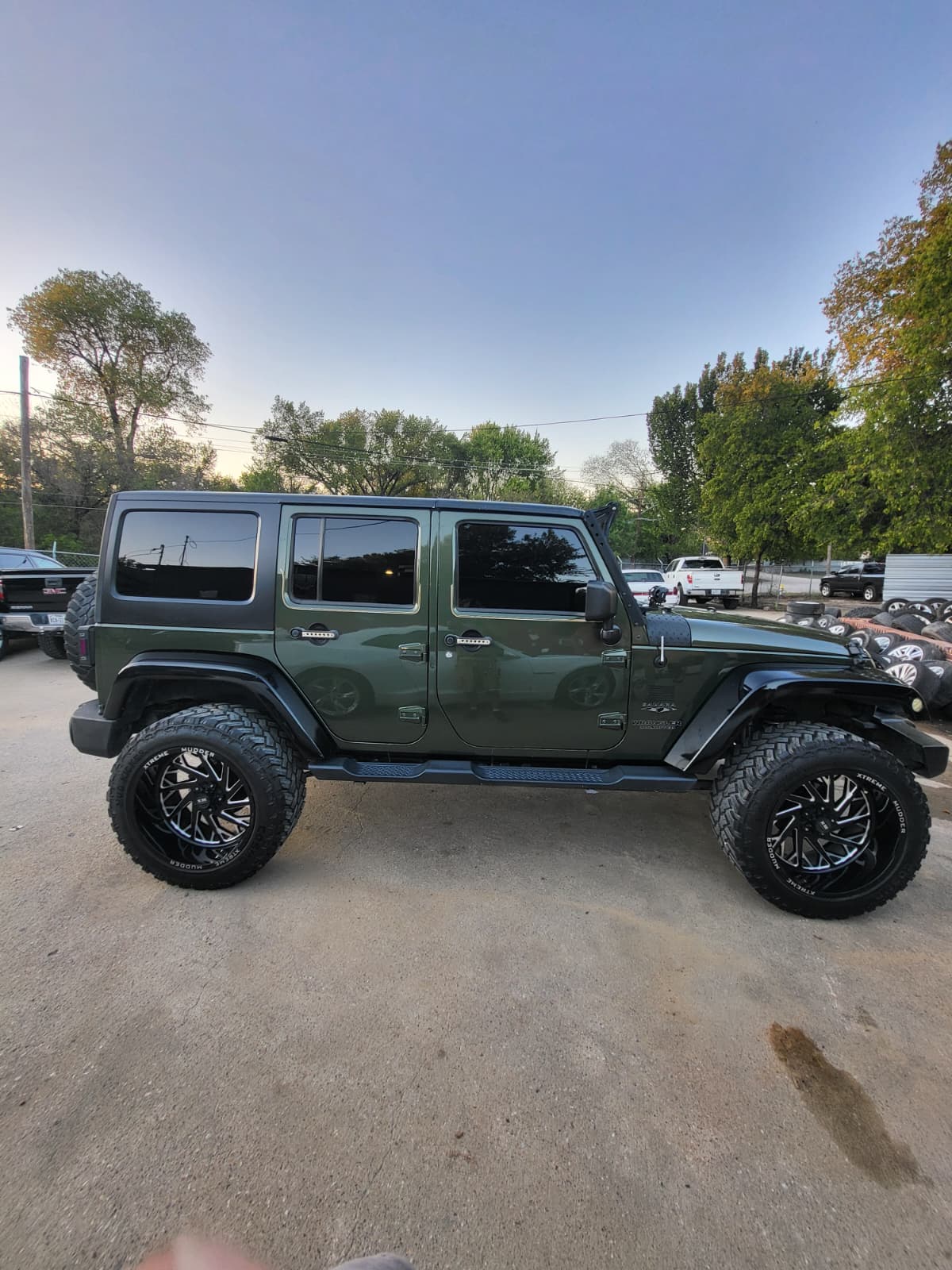 2009 Jeep Wrangler passenger side exterior view