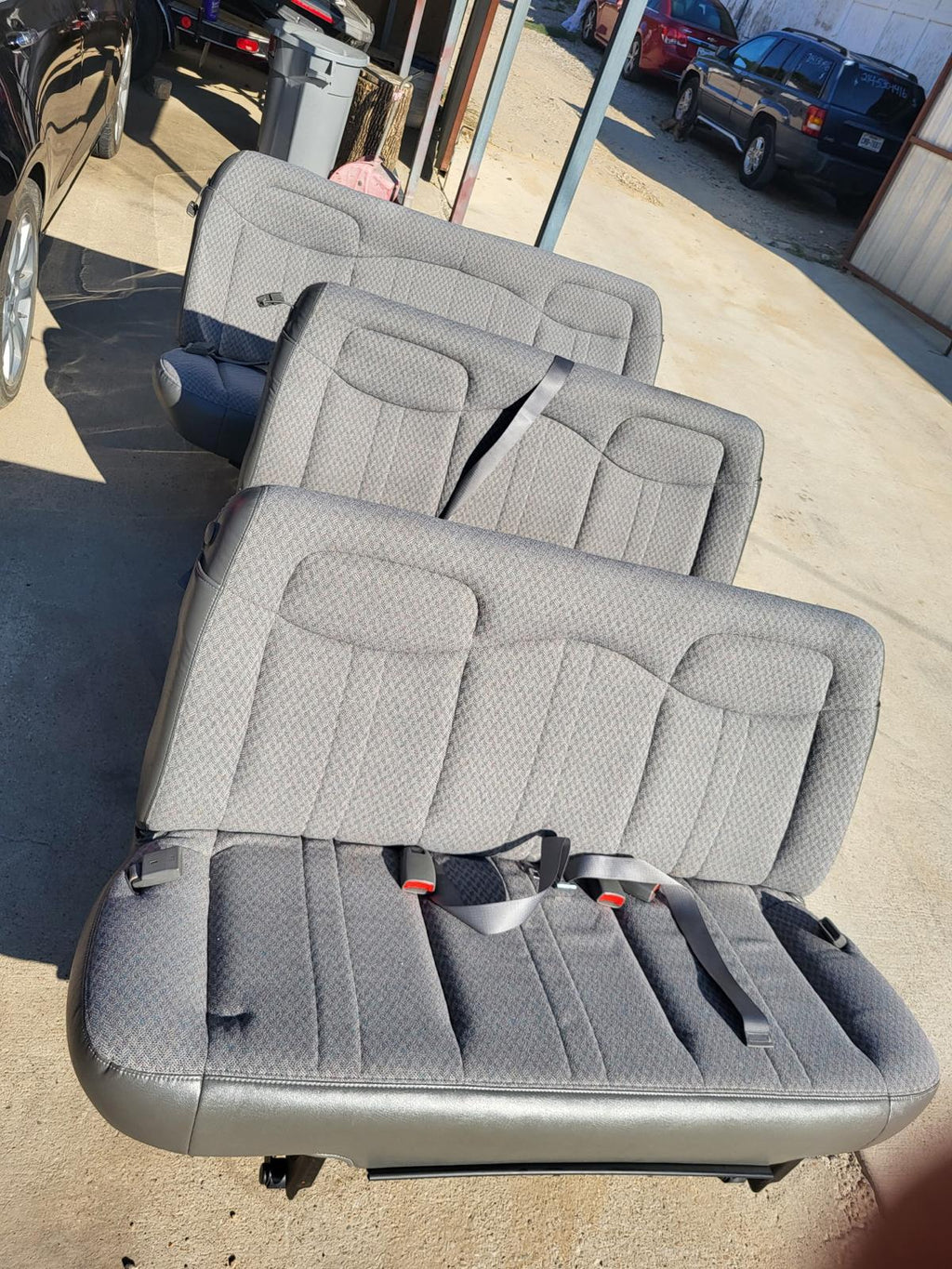 2010 Chevrolet Express 3500 LT Passenger Van – 8-Cylinder RWD – Extended Model