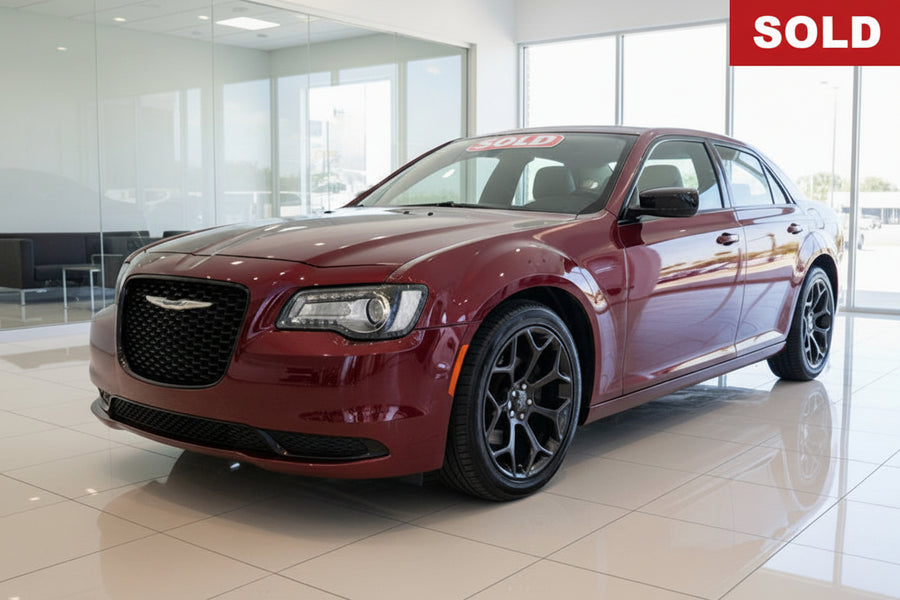 2019 Chrysler 300 Touring – 3.6L V6, Automatic, RWD