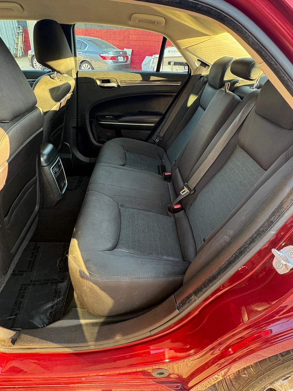 2019 Chrysler 300 Touring – 3.6L V6, Automatic, RWD