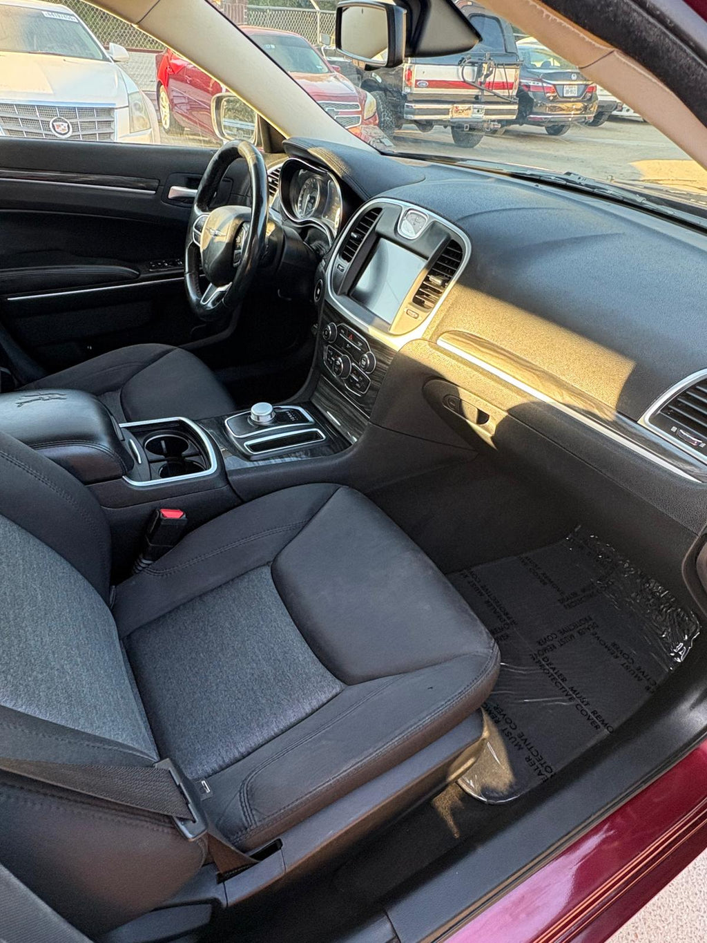 2019 Chrysler 300 Touring – 3.6L V6, Automatic, RWD