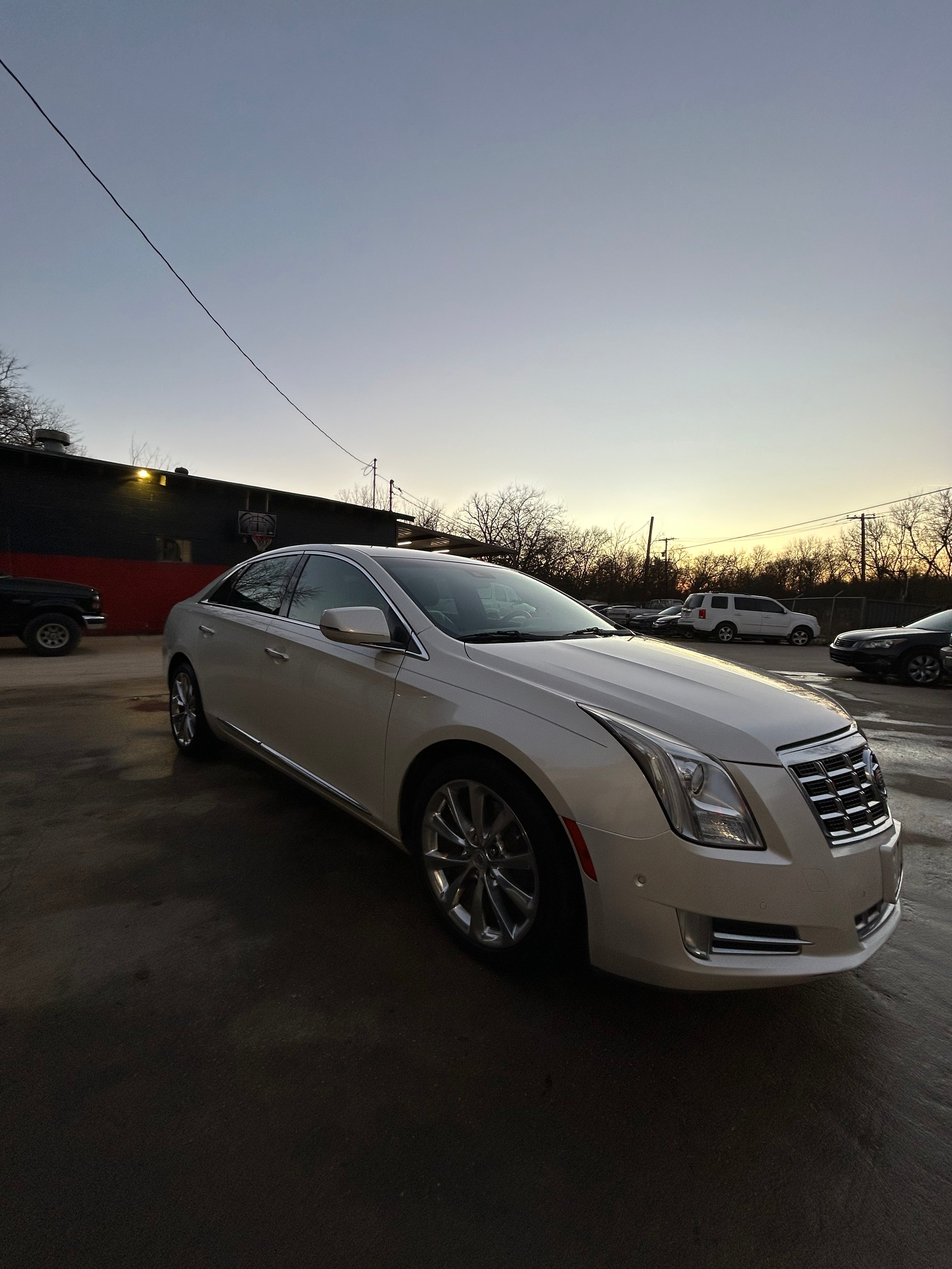 2013 Cadillac XTS Luxury – 3.6L V6, Automatic, FWD