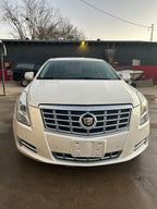 2013 Cadillac XTS Luxury – V6 de 3.6L, automática, tracción delantera