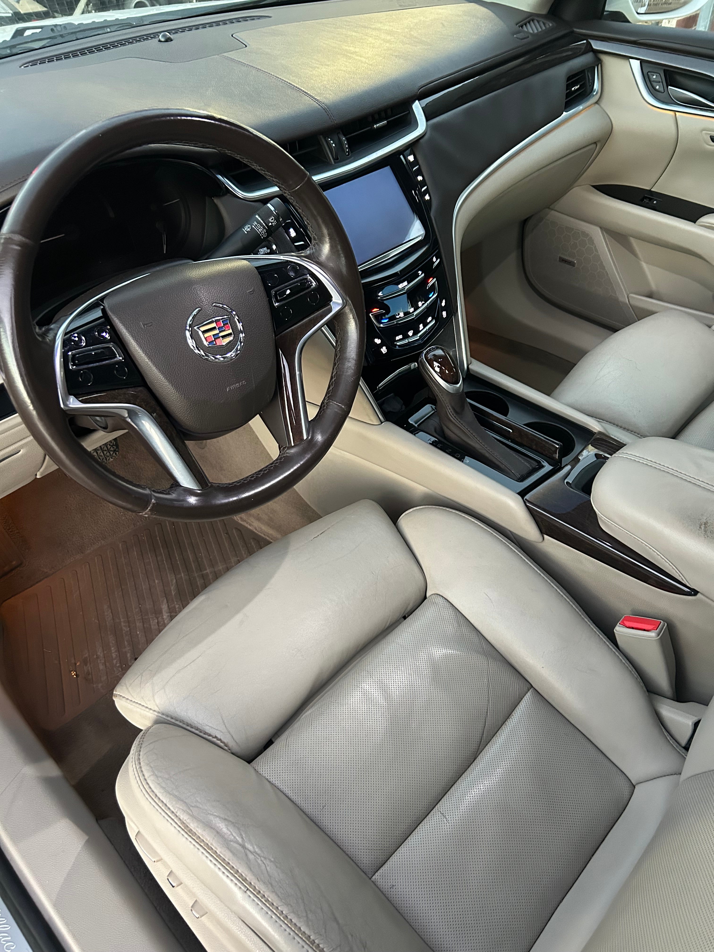 2013 Cadillac XTS Luxury – 3.6L V6, Automatic, FWD