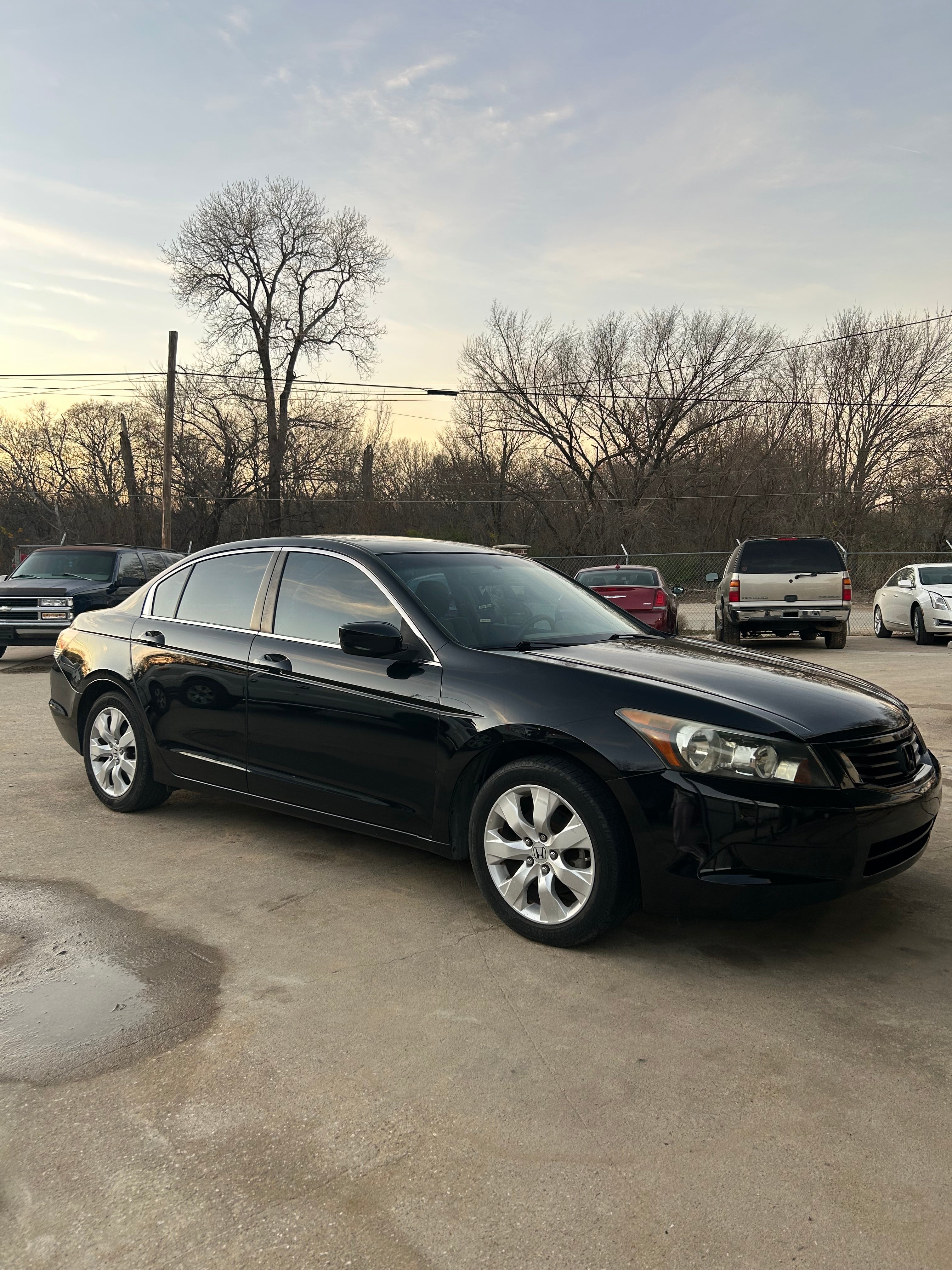 2009 Honda Accord – Automatic, FWD, Sedan