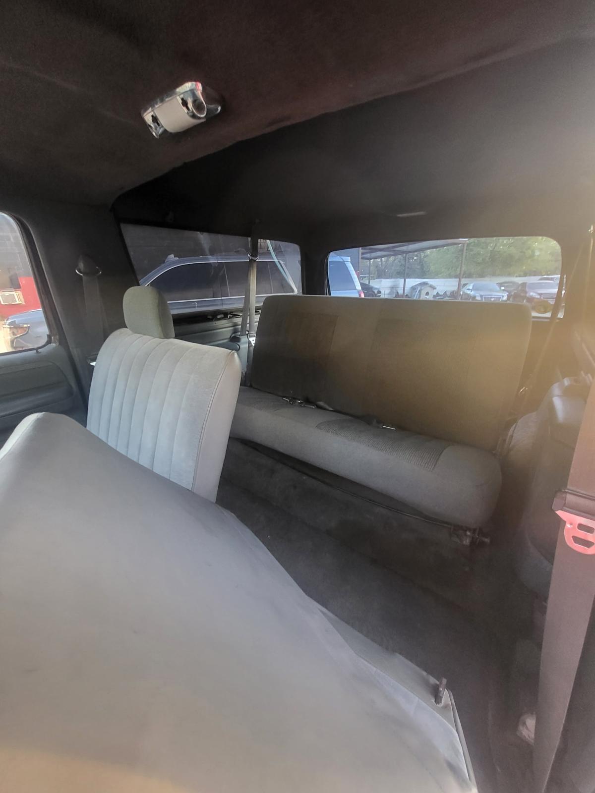 1996 Ford Bronco XLT – 5.8L V8, 4x4, Automatic – Classic SUV