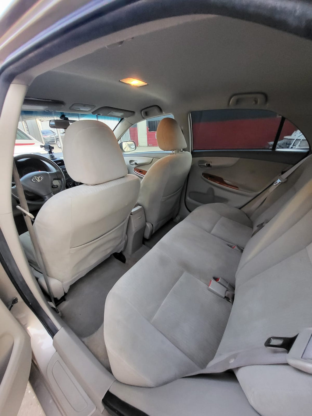 2009 Toyota Corolla XLE – 1.8L, Automatic, Clean, Reliable, Fuel Efficient