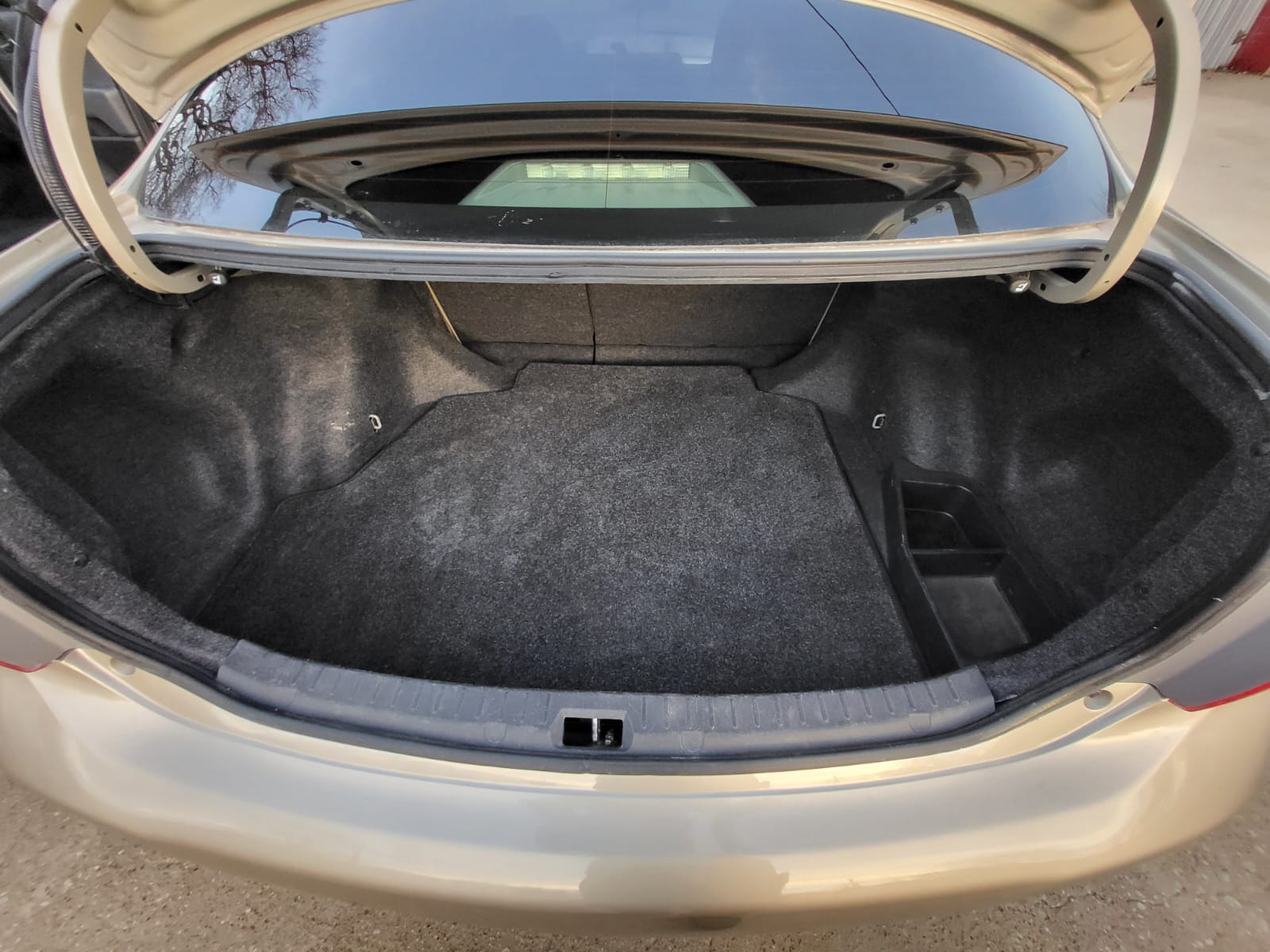 2009 Toyota Corolla XLE – 1.8L, Automatic, Clean, Reliable, Fuel Efficient