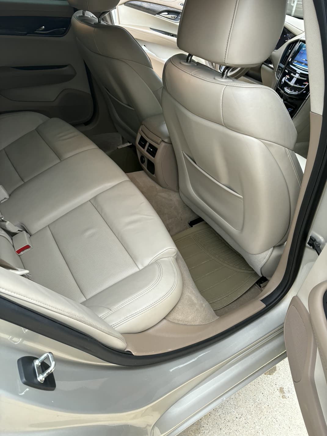 2015 Cadillac ATS Luxury – 2.0L Turbo, Automatic, AWD, Navigation, Sunroof