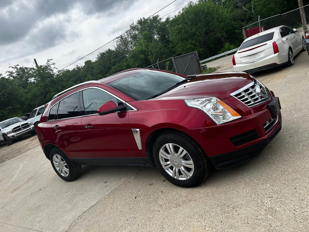 2015 Cadillac SRX Luxury Collection – 3.6L V6, Automatic, Heated Seats, Panoramic Sunroof