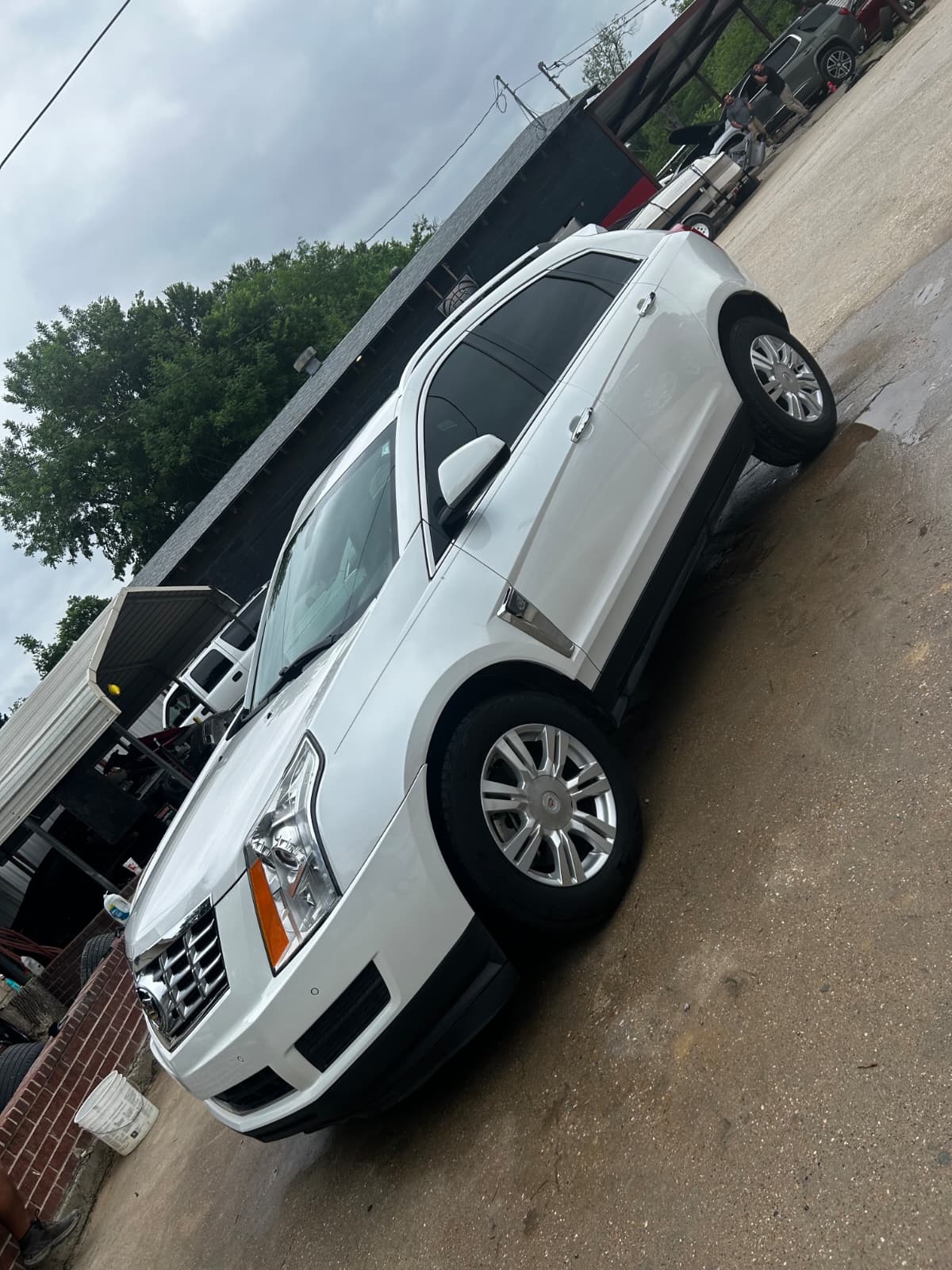 2014 Cadillac SRX Luxury Collection – 3.6L V6, Automatic, Navigation, Panoramic Sunroof