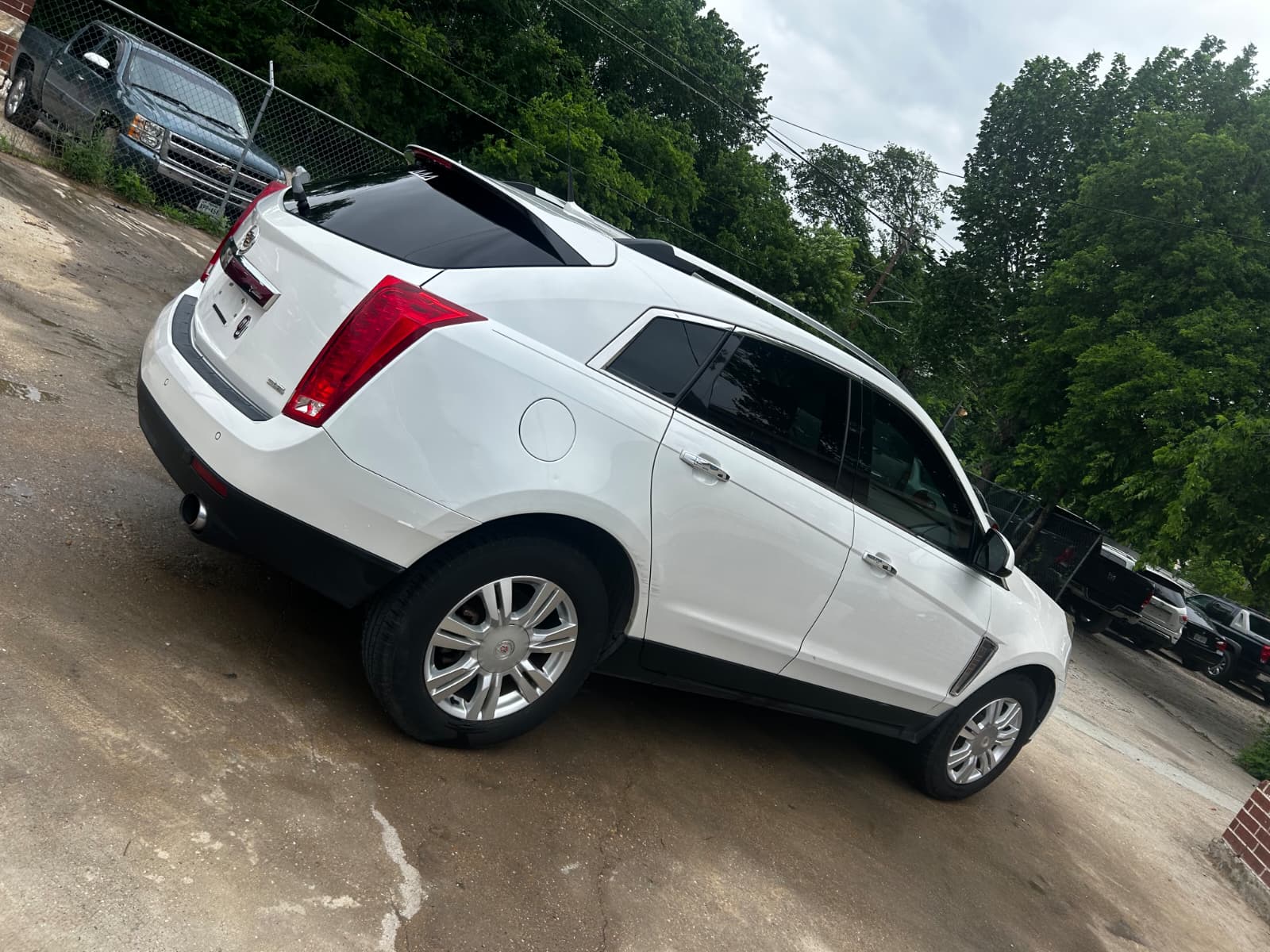 2014 Cadillac SRX Luxury Collection – 3.6L V6, Automatic, Navigation, Panoramic Sunroof