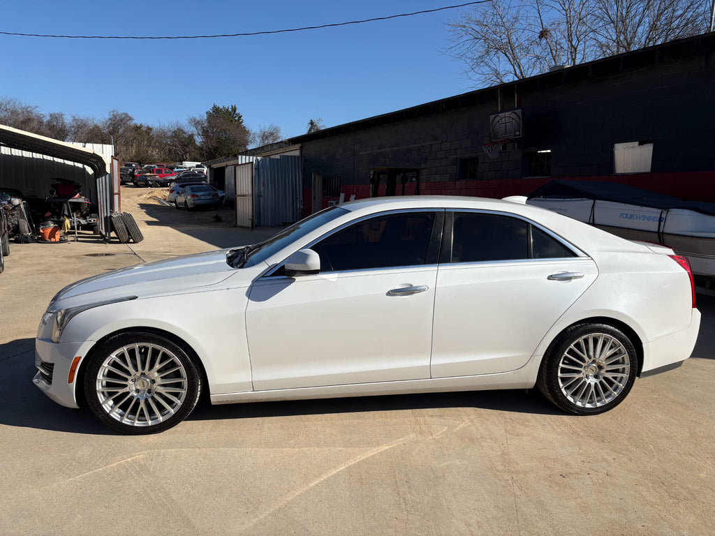 2016 Cadillac ATS – 2.5L, Automatic, RWD, Black Leather, Alloy Wheels