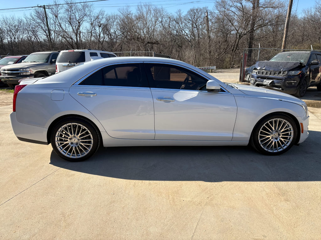 2016 Cadillac ATS – 2.5L, Automatic, RWD, Black Leather, Alloy Wheels
